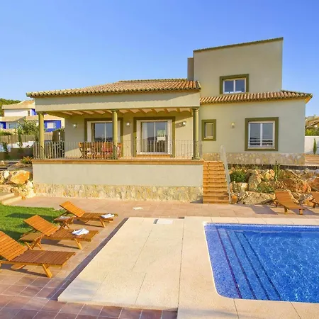 Villa Tia Elanor By *